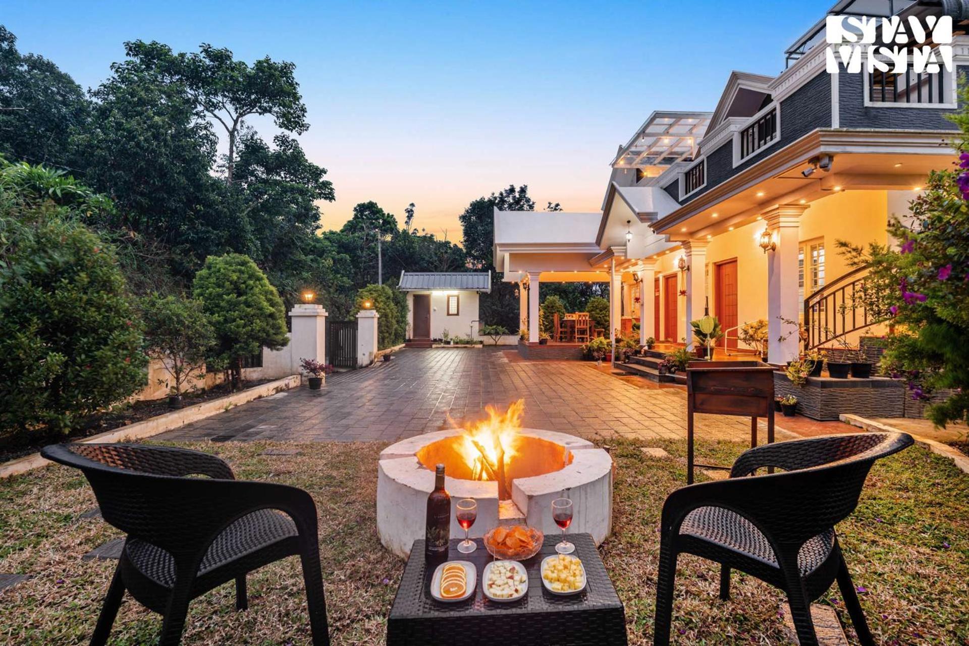 Stayvista At Titha Villa Santhanpara Exterior photo